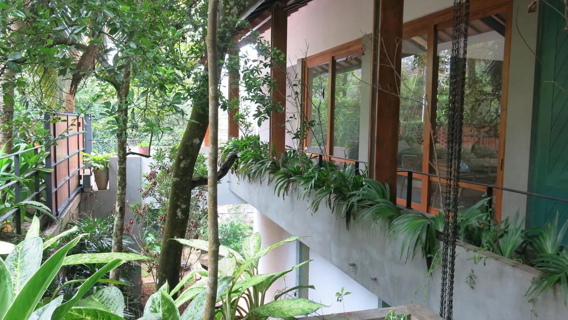 Hotel Paradise Itzu Kandy Sri Lanka