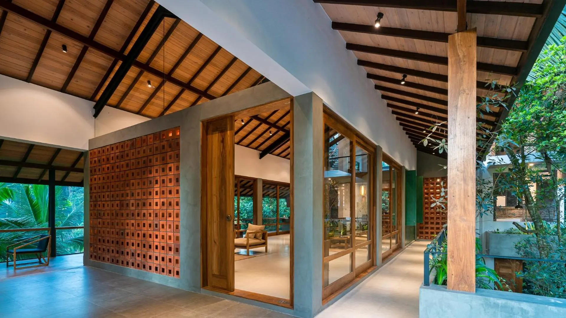 Hotel Paradise Itzu Kandy
